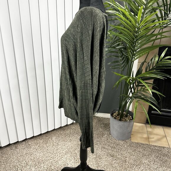 Forever 21+ Women's 2X Olive Green Ribbed 3/4 Sleeve Open Back Criss Cross Shirt - Picture 5 of 11